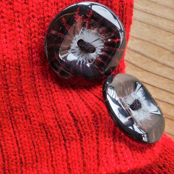 Llama Poncho Sweater - Picture 3 of 5